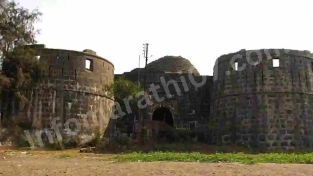Features of Arnala Fort in Marathi